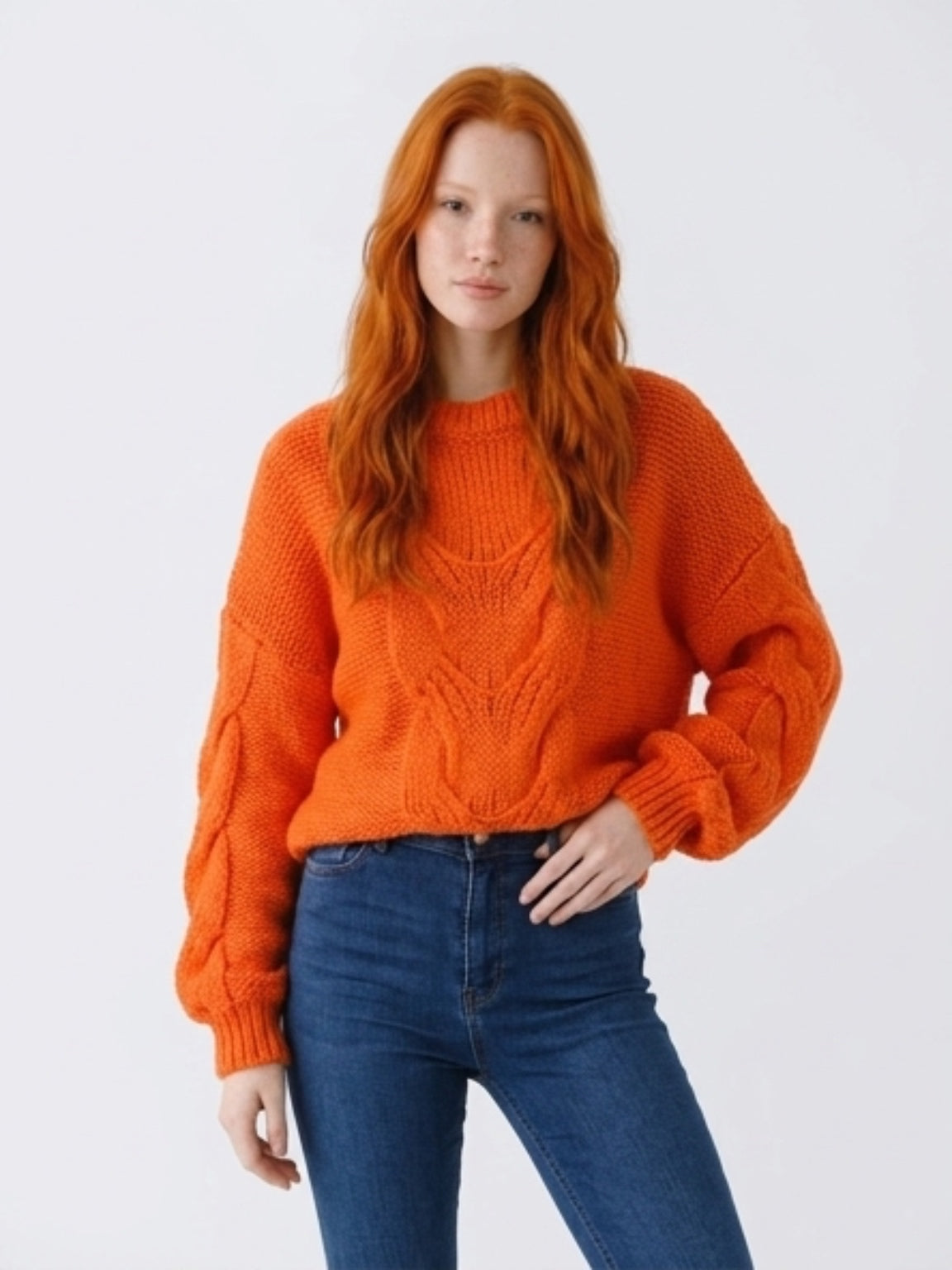 Chunky knit cropped sweater                    ITEM: # 26 - 681828